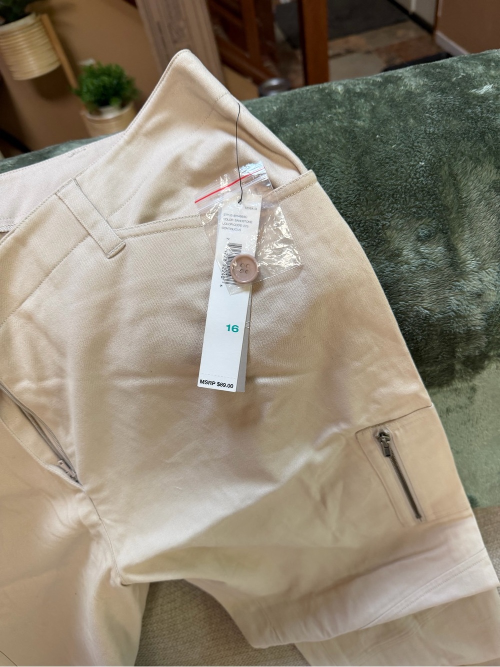 Women’s DKNY cargo skinny pants